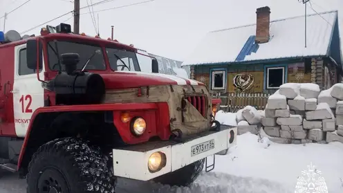 Три человека погибли при пожаре в Новосибирской области