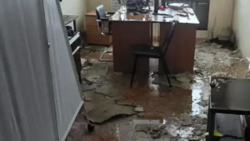 Землетрясение на Северных Курилах повредило здание больницы