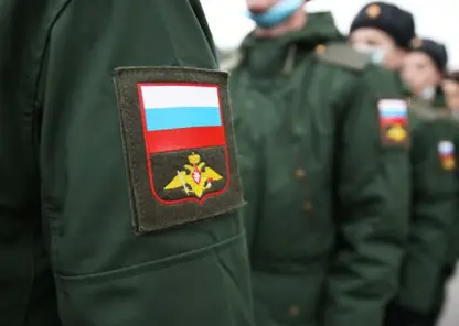 В Красноярске выпускников военных кафедр отправили из военкомата по домам