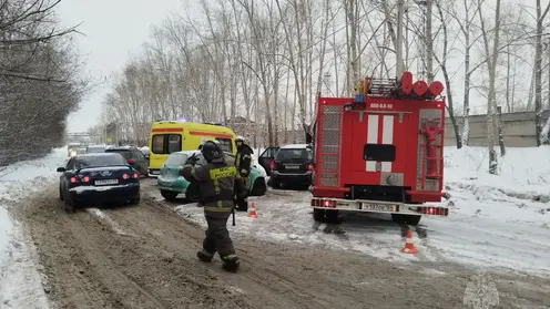 В Красноярском крае за сутки при пожарах спасли 17 человек