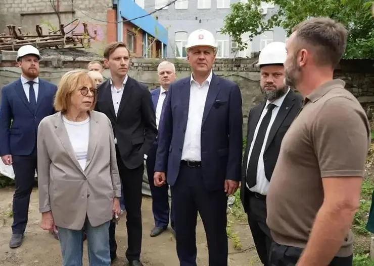 Глава Красноярска Сергей Верещагин проверил благоустройство в центре города
