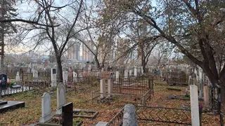 В Красноярске две могилы на Троицком кладбище признали объектами культурного наследия В Красноярске две могилы на Троицком кладбище признали объектами культурного наследия
