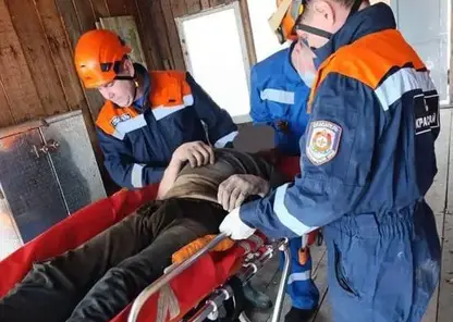 В Красноярском крае мужчина упал в подполье и провел там трое суток