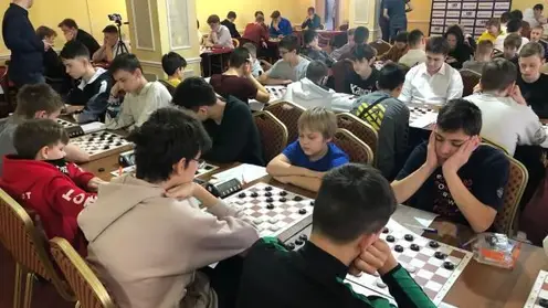 Виктория Иванус из Красноярска победила на первенстве России по шашкам