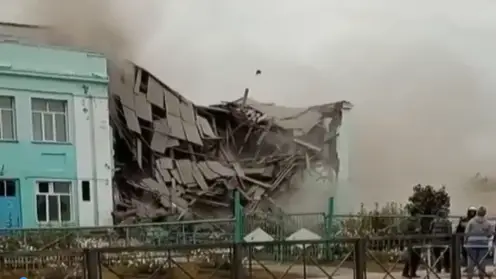 Глава СК РФ заинтересовался обрушением школы в Новосибирской области