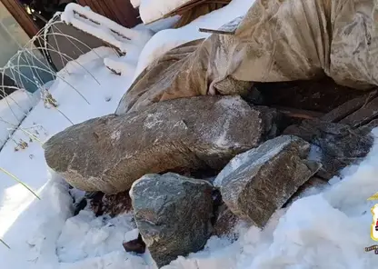 Житель Иркутска хранил у себя в гараже больше 120 нефритовых камней весом более 6,5 тонн