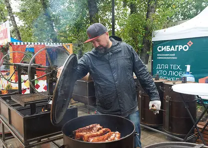 Барбекю в сибирском стиле: «Сибагро» - гастрономический хэдлайнер на краевом фестивале «Большемуртинский пикник»