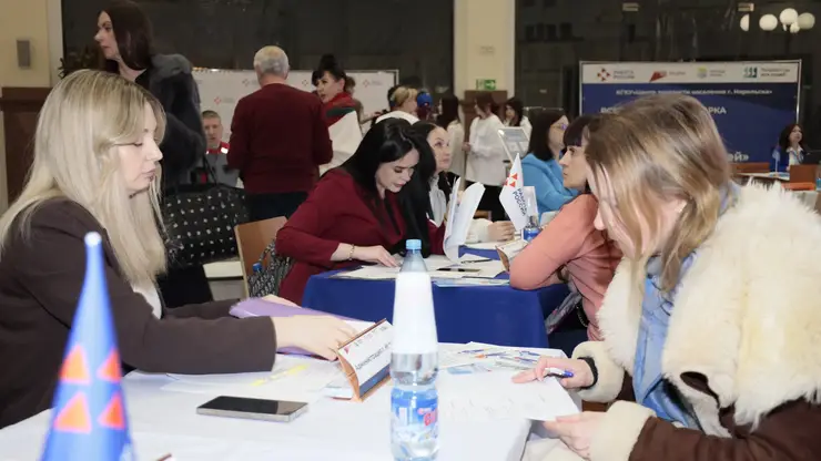 Инженеру — до 153 тысяч, машинисту — до 230: красноярская служба занятости назвала зарплаты для молодёжи без опыта