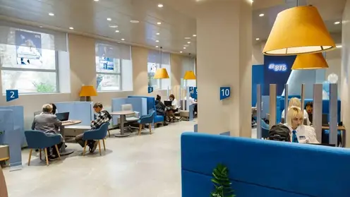 Обновленный офис ВТБ переехал в центр Абакана