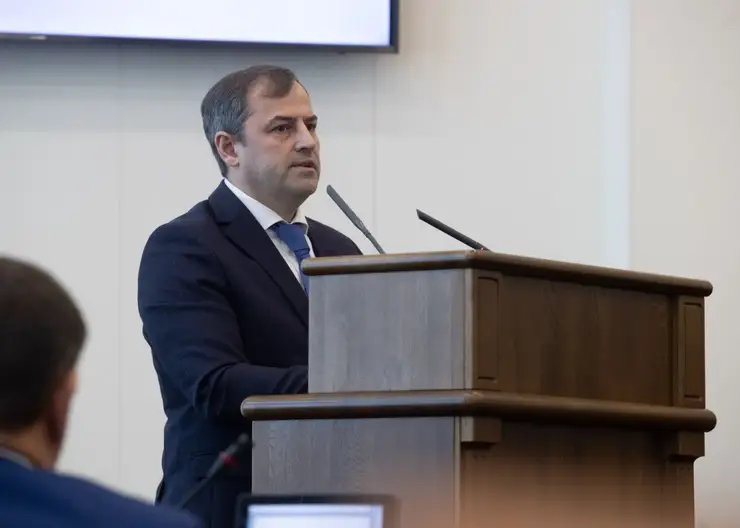 Владимир Бахарь продолжит работать на посту министра финансов Красноярского края
