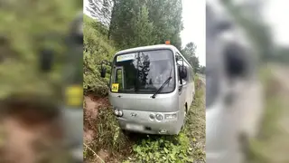 Уголовное дело завели после ДТП под Красноярском: автобус с 29 детьми съехал в кювет Уголовное дело завели после ДТП под Красноярском: автобус с 29 детьми съехал в кювет