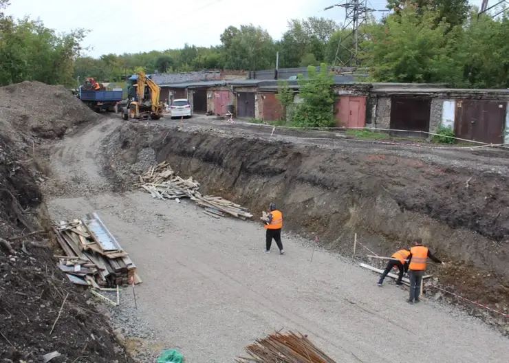 В Красноярске обустраивают систему водоотведения на ул. Грунтовая