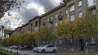 Из-за осыпающейся сталинки ввели угрозу ЧС в центре Красноярска Из-за осыпающейся сталинки ввели угрозу ЧС в центре Красноярска