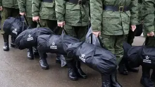 В учебные части Омской области доставили комплекты одежды и инвентаря для красноярских военнослужащих В учебные части Омской области доставили комплекты одежды и инвентаря для красноярских военнослужащих