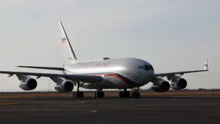 Из аэропорта Красноярска в Екатеринбург увеличат количество рейсов с мая