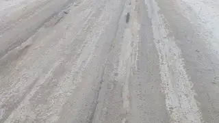 Красноярские дорожники не смогли убрать снег на улице Седова. Почему?