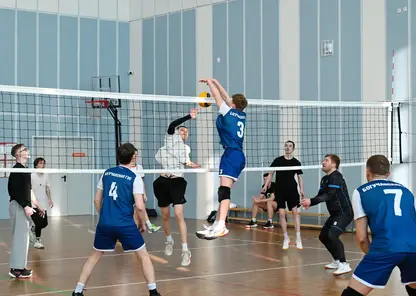 Команда Богучанской ГЭС выиграла все матчи  турнира по волейболу