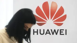 Huawei удалила из AppGallery приложения банков «ВТБ Онлайн», «Промсвязьбанк» и «Открытие» Huawei удалила из AppGallery приложения банков «ВТБ Онлайн», «Промсвязьбанк» и «Открытие»