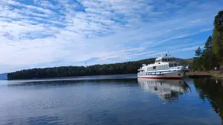 Красноярцы и гости города могут добраться на теплоходе до Усть-Маны за 180 рублей Красноярцы и гости города могут добраться на теплоходе до Усть-Маны за 180 рублей