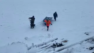 Льдину с 9 рыбаками оторвало от берега на акватории Новосибирского водохранилища