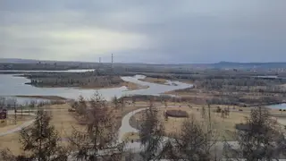 Красноярцев просят воздержаться от прогулок из-за ветра Красноярцев просят воздержаться от прогулок из-за ветра