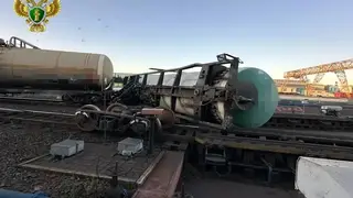 Вагоны-цистерны сошли с рельсов в Новосибирской области
