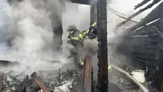 Мужчина погиб при пожаре в бане в Емельяновском округе