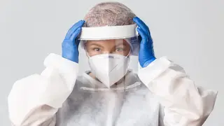 Новый штамм коронавируса проник в Россию: стоит ли опасаться жителям Красноярского края?