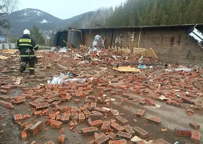 Кирпич