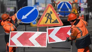 В Красноярске перекроют и изменят движение на трёх улицах В Красноярске перекроют и изменят движение на трёх улицах