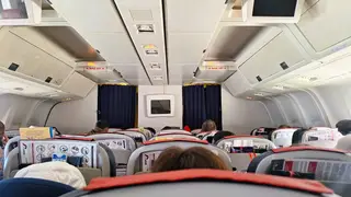 Из-за атаки дронов на Москву борты из Красноярска экстренно сели в Перми и Уфе Из-за атаки дронов на Москву борты из Красноярска экстренно сели в Перми и Уфе