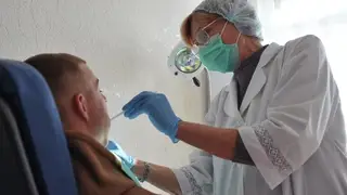 В Красноярске водители и стоматологи возглавили рейтинг зарплат в ноябре