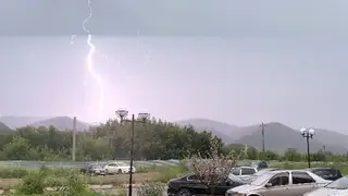 Шквалистый ветер с градом и затяжной дождь накроют Красноярск 22 августа