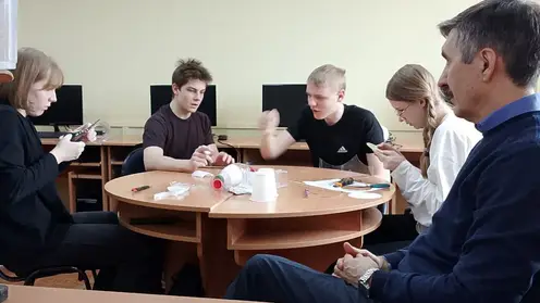 Ученики РусГидро-класса на занятиях