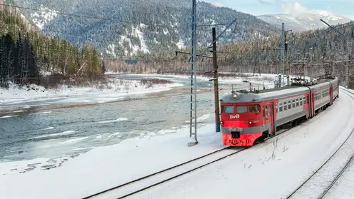 Пригородный электропоезд