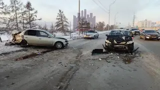 В Красноярске образовалась пробка на Дубровинского из-за аварии В Красноярске образовалась пробка на Дубровинского из-за аварии