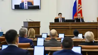 Губернатор Михаил Котюков рассказал о приоритетах работы в следующем году Губернатор Михаил Котюков рассказал о приоритетах работы в следующем году