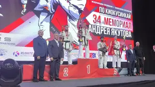 Красноярские спортсмены завоевали 14 медалей на международном турнире по киокусинкай