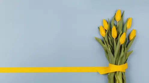 krsksibnovostiru_Где_заказать_цветы_с_доставкой_arrangement-of-spring-flowers-with-copy-space