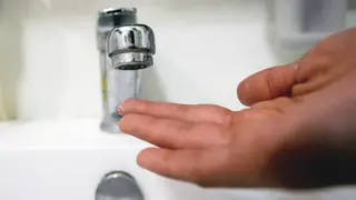 В Новосёловском районе реконструировали водозаборные сооружения и установили станцию очистки воды В Новосёловском районе реконструировали водозаборные сооружения и установили станцию очистки воды