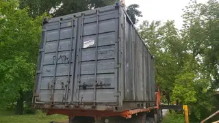 В Свердловском районе Красноярска владельцы убрали более 50 незаконных павильонов и гаражей