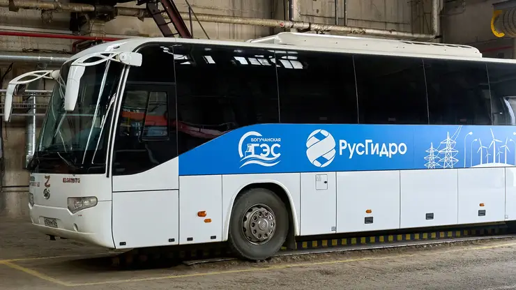 Служебный автопарк Богучанской ГЭС получил единое фирменное оформление