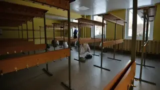 Ограничения ввели в 17 школах и детсадах Забайкалья из-за вспышек ОРВИ Ограничения ввели в 17 школах и детсадах Забайкалья из-за вспышек ОРВИ