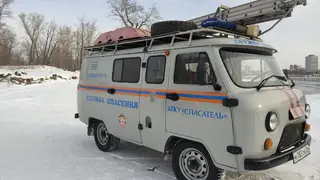 Красноярские спасатели рассказали о спасении рыбаков и подростка на Столбах