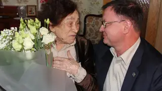 100-летний юбилей отметила старейший врач Красноярского края Ирина Тарских