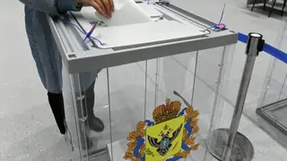 Более 1800 избирательных участков открылись в Новосибирской области в первый день выборов Более 1800 избирательных участков открылись в Новосибирской области в первый день выборов