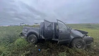 В Красноярском крае трое детей пострадали после опрокидывания Toyota Hilux