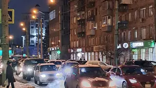 «Сейчас заплачу»: красноярцы встали в 9-балльные вечерние пробки «Сейчас заплачу»: красноярцы встали в 9-балльные вечерние пробки