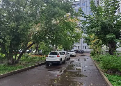 лужа лужи двор дом погода машина машины