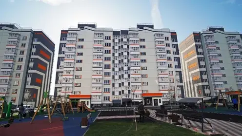RIA_8419863.LR